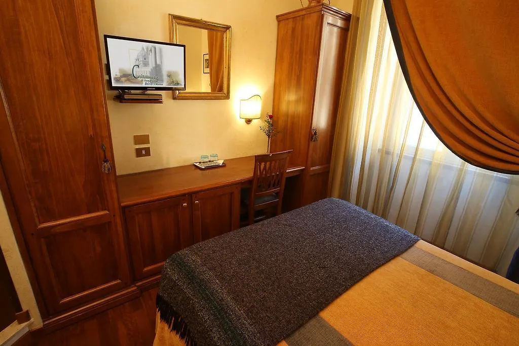 Al Colonnato Di San Pietro Bed & Breakfast Rome
