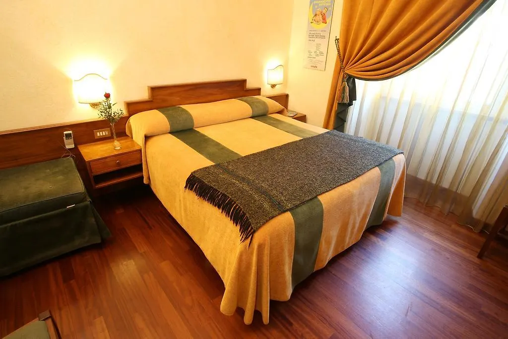 Al Colonnato Di San Pietro Bed & Breakfast Rome