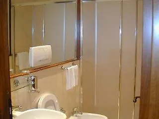 Al Colonnato Di San Pietro Bed & Breakfast Rome 3*,
