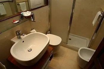 Al Colonnato Di San Pietro Bed & Breakfast Rome