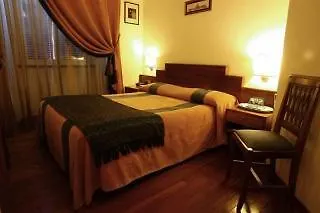 Al Colonnato Di San Pietro Bed & Breakfast Rome Italy