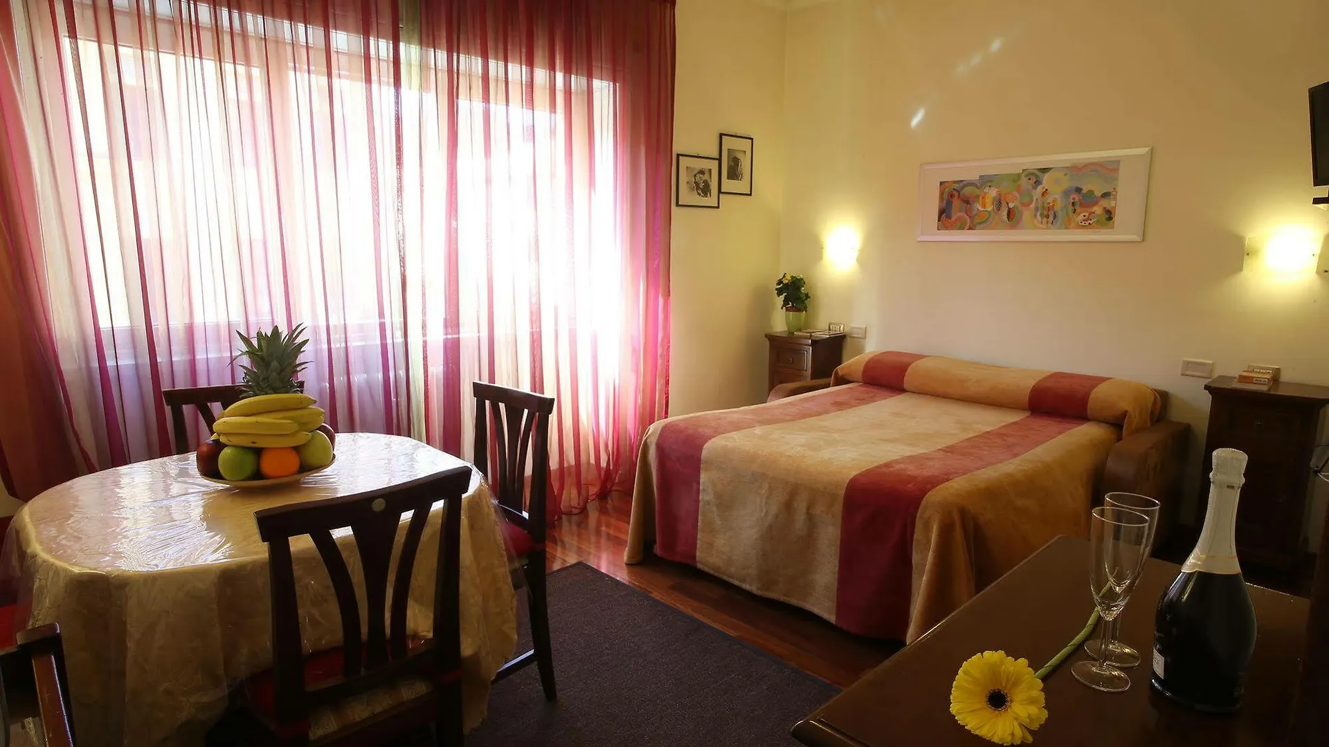 Al Colonnato Di San Pietro Bed & Breakfast Rome