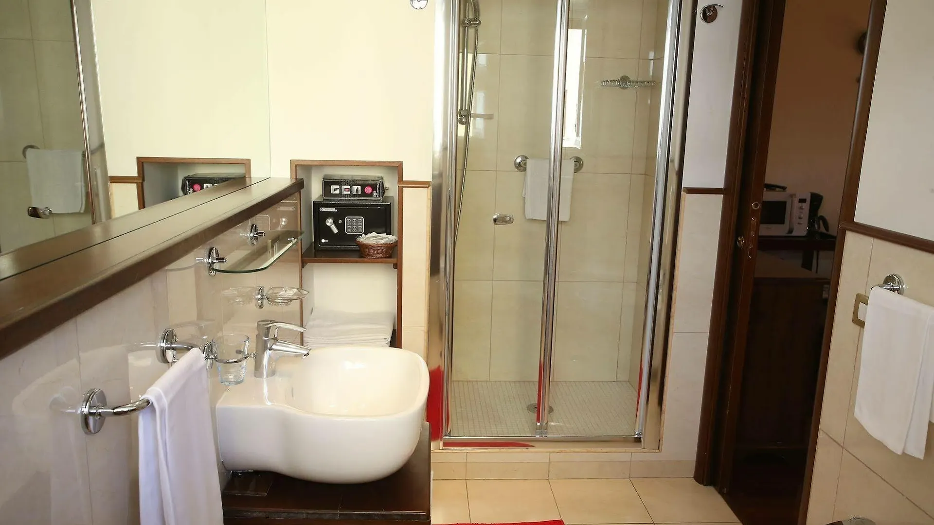 Al Colonnato Di San Pietro Bed & Breakfast Rome